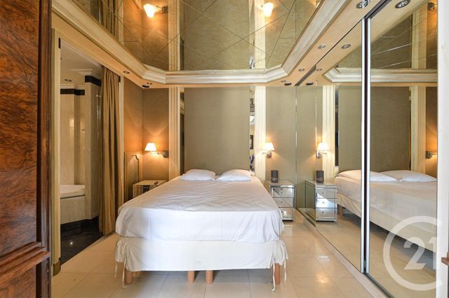 Appartement F2 &agrave; vendre - 2 pi&egrave;ces - 63 m2 - Paris - 75008 - ILE-DE-FRANCE