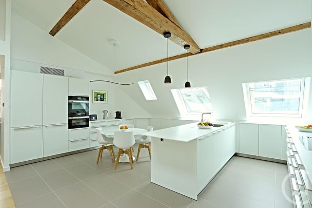 Appartement F4 &agrave; louer - 4 pi&egrave;ces - 122,80 m2 - Paris - 75008 - ILE-DE-FRANCE