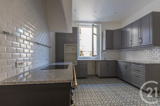 Appartement F6 &agrave; louer - 6 pi&egrave;ces - 198,47 m2 - Paris - 75008 - ILE-DE-FRANCE