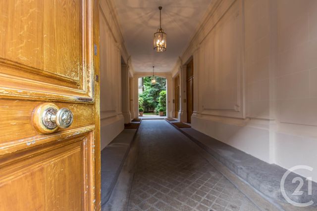 Appartement F6 &agrave; louer - 6 pi&egrave;ces - 198,47 m2 - Paris - 75008 - ILE-DE-FRANCE