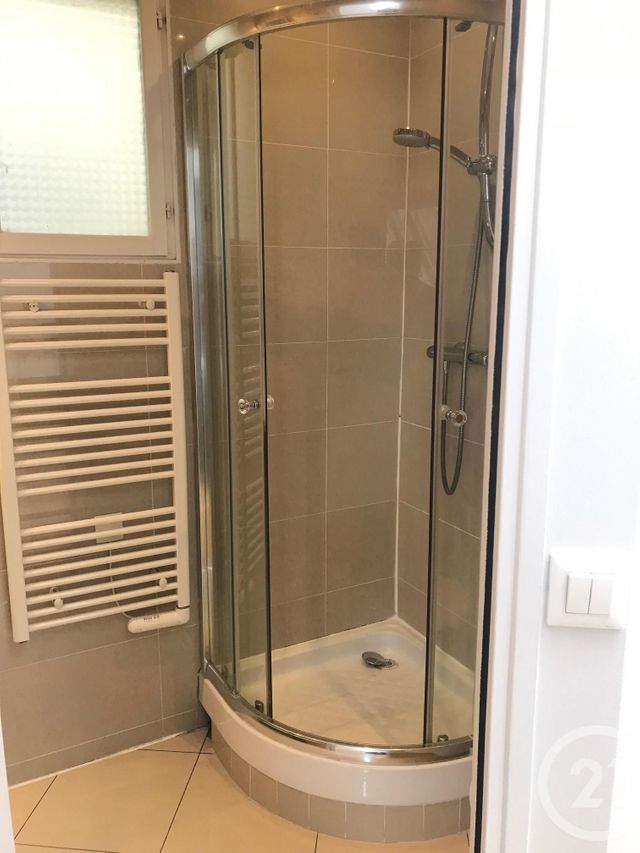 Appartement F2 &agrave; louer - 2 pi&egrave;ces - 43,99 m2 - Paris - 75008 - ILE-DE-FRANCE