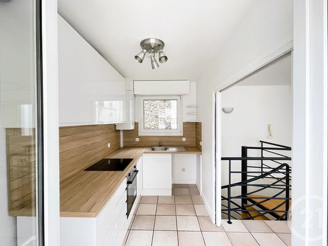 Appartement Duplex &agrave; louer - 4 pi&egrave;ces - 87,23 m2 - Paris - 75008 - ILE-DE-FRANCE