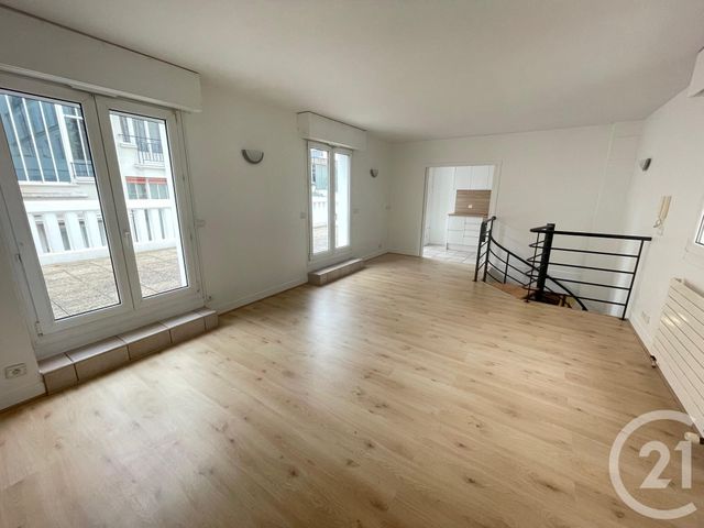 Appartement Duplex &agrave; louer - 4 pi&egrave;ces - 87,23 m2 - Paris - 75008 - ILE-DE-FRANCE
