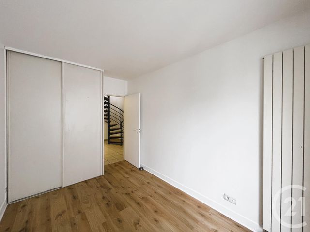 Appartement Duplex &agrave; louer - 4 pi&egrave;ces - 87,23 m2 - Paris - 75008 - ILE-DE-FRANCE
