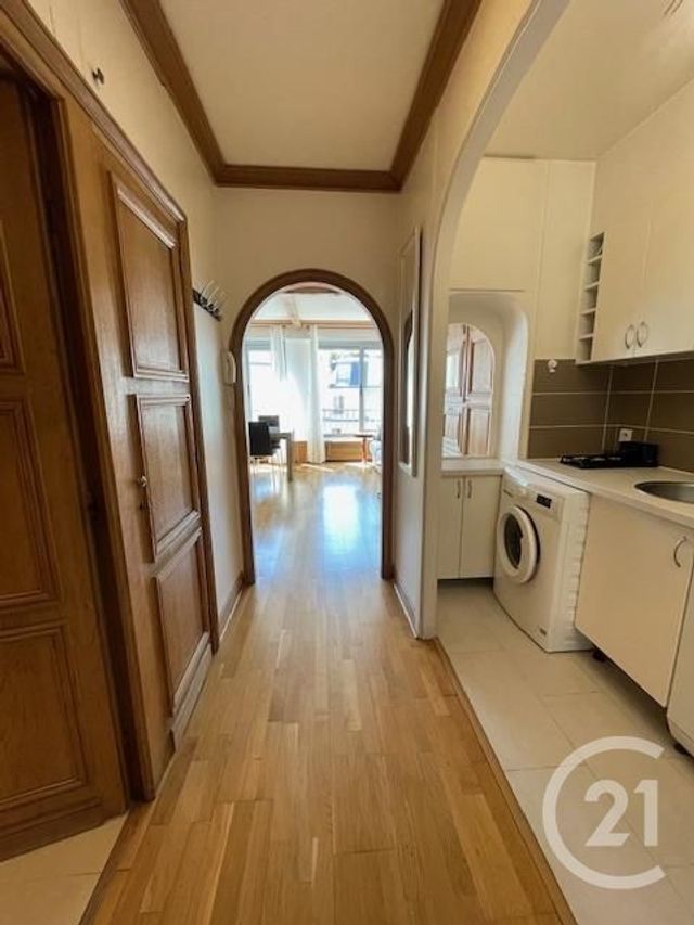 Appartement Studio &agrave; louer - 1 pi&egrave;ce - 36,46 m2 - Paris - 75008 - ILE-DE-FRANCE