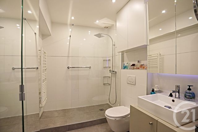 Appartement F3 &agrave; vendre - 3 pi&egrave;ces - 67 m2 - Paris - 75008 - ILE-DE-FRANCE