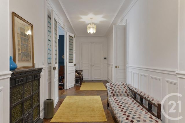 Appartement F5 &agrave; louer - 5 pi&egrave;ces - 155,96 m2 - Paris - 75008 - ILE-DE-FRANCE