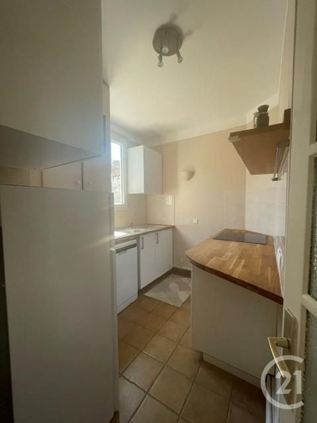 Appartement F2 &agrave; louer - 2 pi&egrave;ces - 44,10 m2 - Paris - 75008 - ILE-DE-FRANCE
