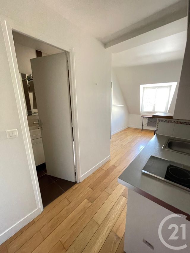 Appartement Studio &agrave; louer - 1 pi&egrave;ce - 14,50 m2 - Paris - 75009 - ILE-DE-FRANCE