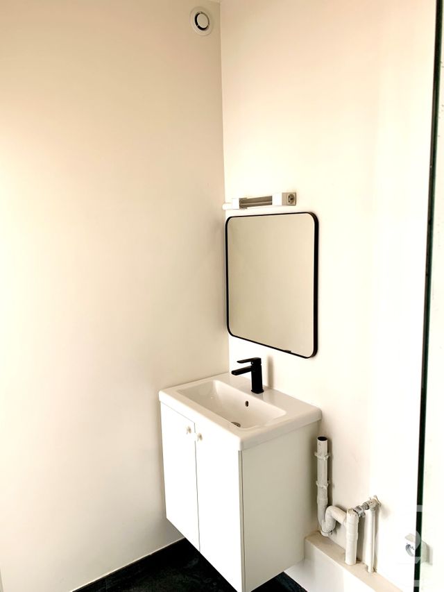 Appartement F1 &agrave; vendre - 1 pi&egrave;ce - 22,56 m2 - Paris - 75008 - ILE-DE-FRANCE
