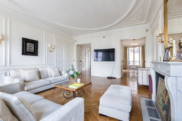 Appartement F5 à vendre - 5 pièces - 175 m2 - Paris - 75008 - ILE-DE-FRANCE