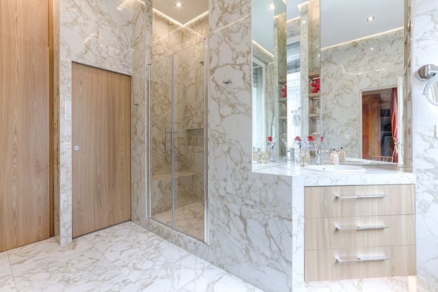 Appartement F6 &agrave; vendre - 6 pi&egrave;ces - 199,60 m2 - Paris - 75016 - ILE-DE-FRANCE