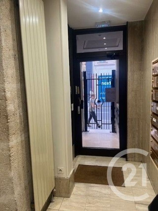 Appartement F1 &agrave; vendre - 1 pi&egrave;ce - 12,18 m2 - Paris - 75009 - ILE-DE-FRANCE