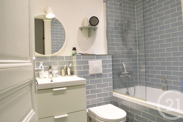 Appartement T3 &agrave; vendre - 3 pi&egrave;ces - 54,39 m2 - Paris - 75010 - ILE-DE-FRANCE