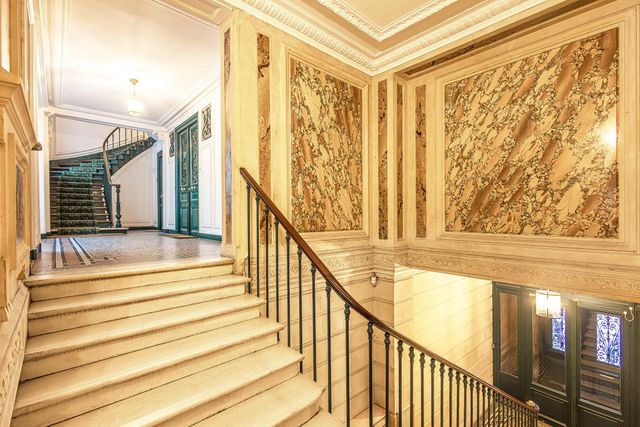 Appartement &agrave; vendre - 8 pi&egrave;ces - 226,85 m2 - Paris - 75005 - ILE-DE-FRANCE