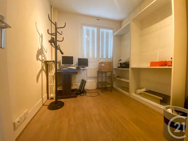 Appartement Local à louer - 4 pièces - 80 m2 - Paris - 75016 - ILE-DE-FRANCE