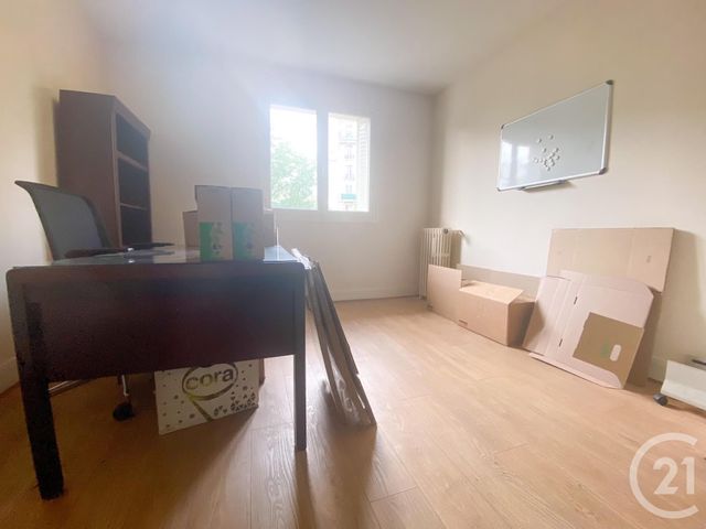 Appartement Local à louer - 4 pièces - 80 m2 - Paris - 75016 - ILE-DE-FRANCE
