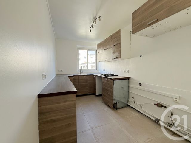 Appartement F5 à vendre - 5 pièces - 103,76 m2 - Paris - 75016 - ILE-DE-FRANCE