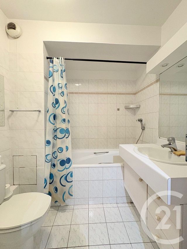 Appartement Studio &agrave; louer - 1 pi&egrave;ce - 32,80 m2 - Boulogne Billancourt - 92 - ILE-DE-FRANCE