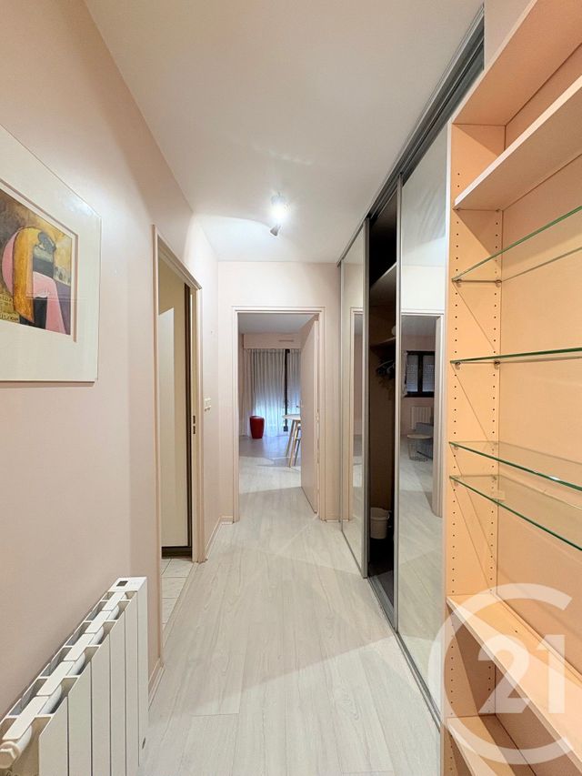 Appartement Studio &agrave; louer - 1 pi&egrave;ce - 32,80 m2 - Boulogne Billancourt - 92 - ILE-DE-FRANCE