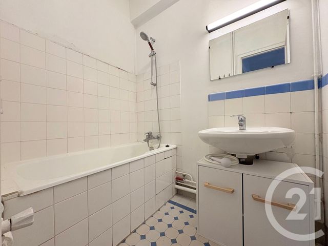 Appartement F2 &agrave; louer - 2 pi&egrave;ces - 40,39 m2 - Paris - 75015 - ILE-DE-FRANCE