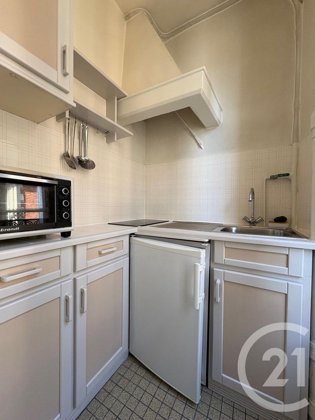 Appartement F2 &agrave; louer - 2 pi&egrave;ces - 28,45 m2 - Paris - 75016 - ILE-DE-FRANCE