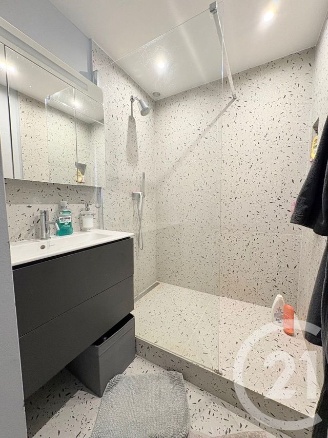 Appartement F2 &agrave; louer - 2 pi&egrave;ces - 42,95 m2 - Paris - 75016 - ILE-DE-FRANCE