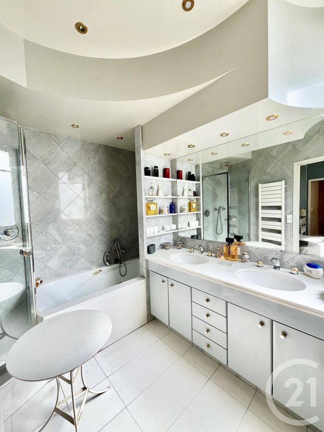 Appartement &agrave; vendre - 4 pi&egrave;ces - 113 m2 - Paris - 75016 - ILE-DE-FRANCE