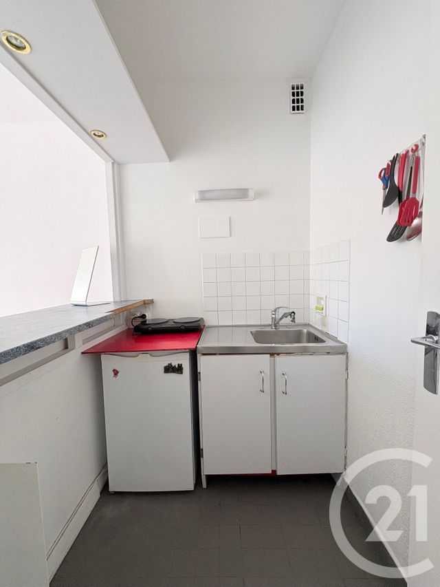 Appartement F1 &agrave; louer - 1 pi&egrave;ce - 26,29 m2 - Paris - 75016 - ILE-DE-FRANCE