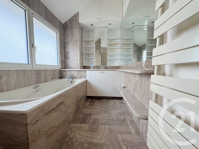 Appartement F7 &agrave; louer - 7 pi&egrave;ces - 173,30 m2 - Paris - 75016 - ILE-DE-FRANCE