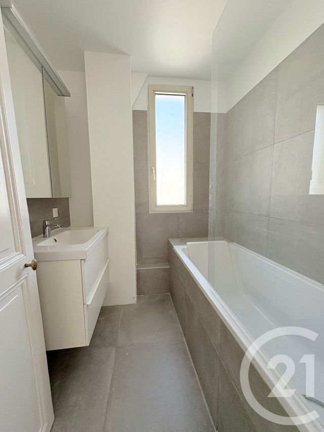 Appartement F7 &agrave; louer - 7 pi&egrave;ces - 173,30 m2 - Paris - 75016 - ILE-DE-FRANCE