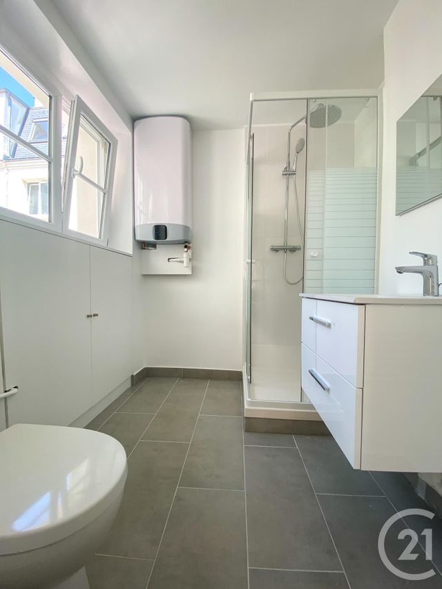 Appartement F1 &agrave; louer - 1 pi&egrave;ce - 32,87 m2 - Paris - 75008 - ILE-DE-FRANCE