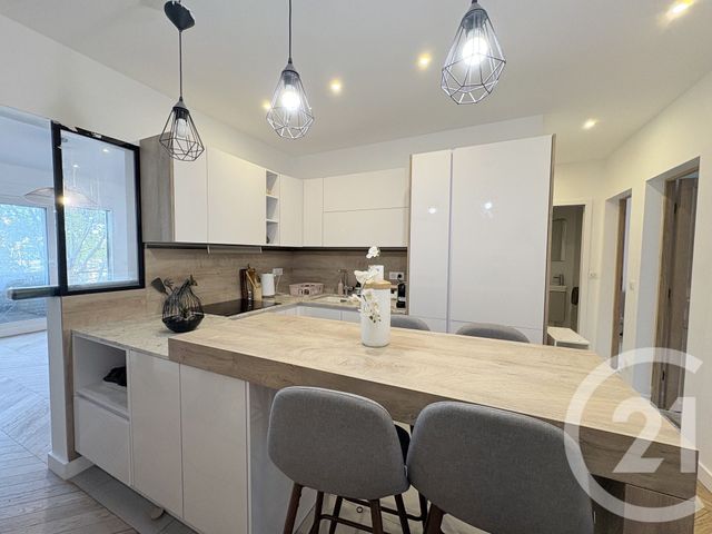 Appartement F4 à louer PARIS