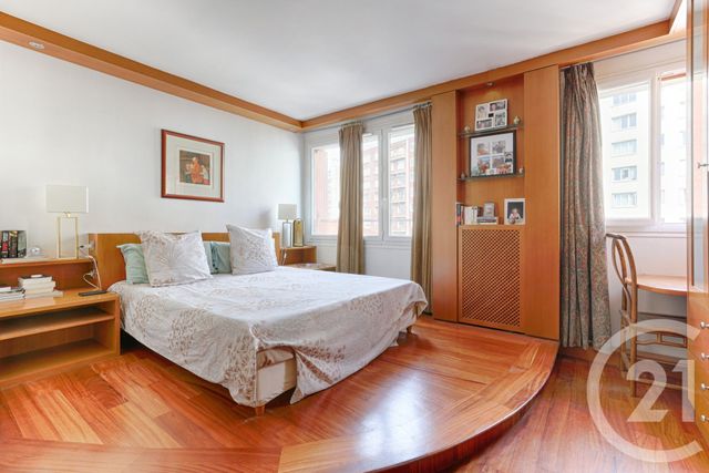 Appartement à vendre - 5 pièces - 111 m2 - Boulogne Billancourt - 92 - ILE-DE-FRANCE