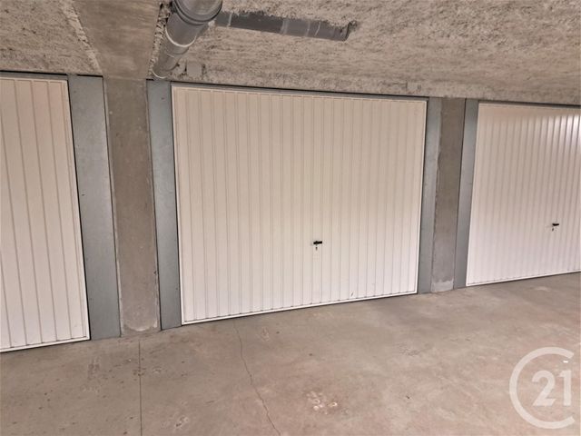 Parking &agrave; louer - 15 m2 - St Sebastien Sur Loire - 44 - PAYS-DE-LOIRE