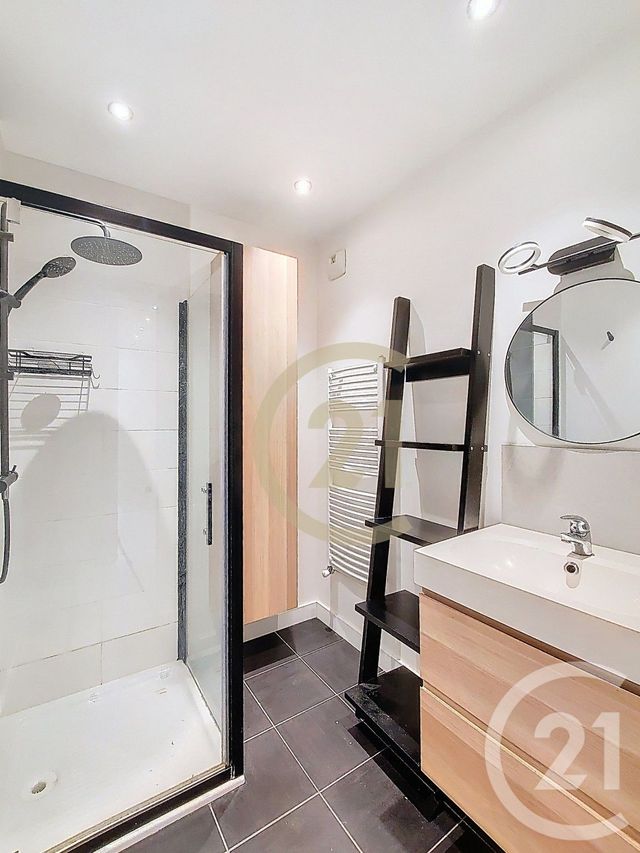 Maison &agrave; louer - 4 pi&egrave;ces - 93,30 m2 - St Herblain - 44 - PAYS-DE-LOIRE