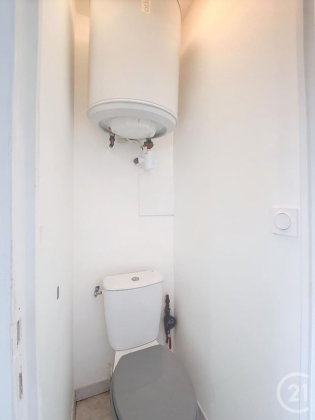 Appartement F1 &agrave; louer - 1 pi&egrave;ce - 11,69 m2 - Les Sorinieres - 44 - PAYS-DE-LOIRE