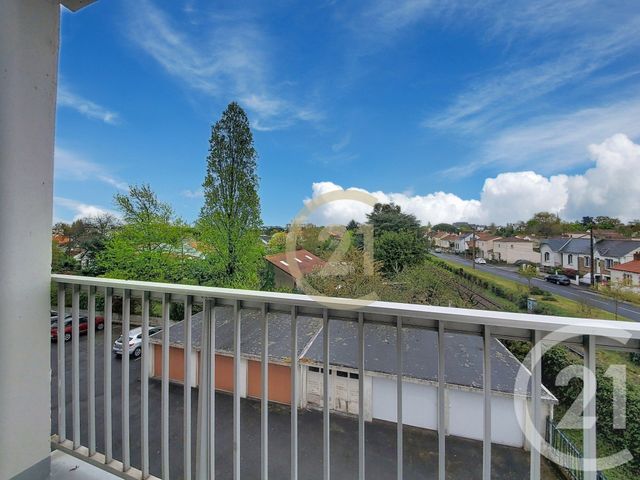 Appartement F4 &agrave; louer - 4 pi&egrave;ces - 71,73 m2 - Reze - 44 - PAYS-DE-LOIRE