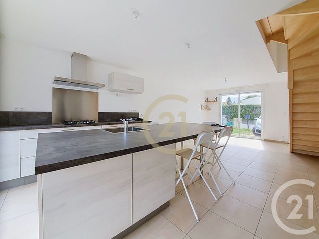 Maison &agrave; louer - 4 pi&egrave;ces - 73,90 m2 - Reze - 44 - PAYS-DE-LOIRE