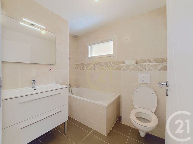 Maison &agrave; louer - 4 pi&egrave;ces - 73,90 m2 - Reze - 44 - PAYS-DE-LOIRE