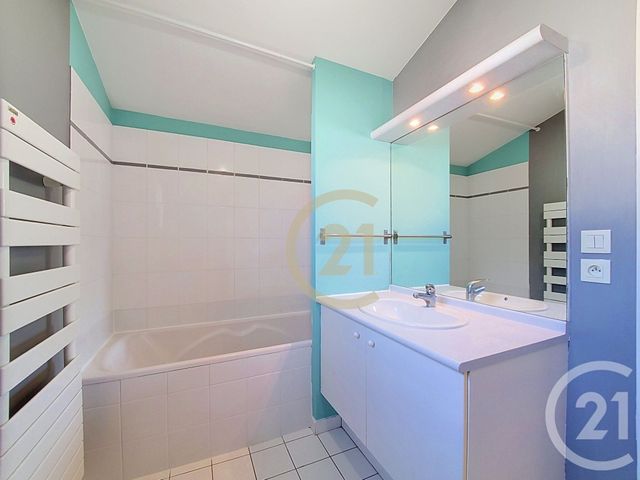 Maison &agrave; louer - 4 pi&egrave;ces - 86,10 m2 - Nantes - 44 - PAYS-DE-LOIRE