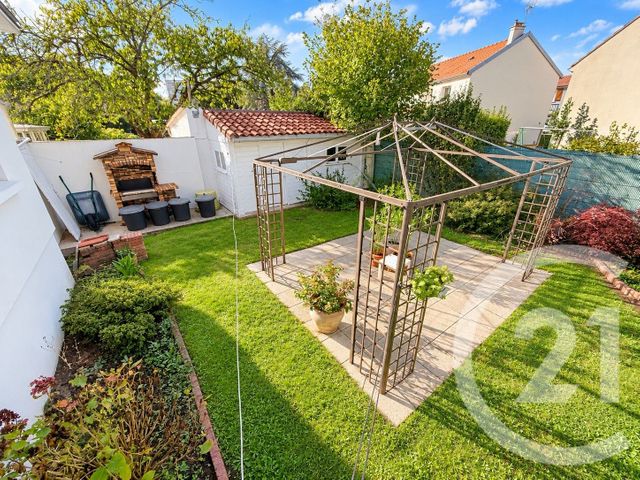 Maison 5 pièces 101 m² · à Bouguenais · 101 m² · 306 000 €