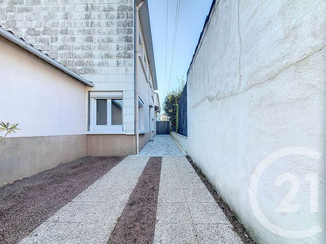 Maison &agrave; louer - 4 pi&egrave;ces - 90,44 m2 - Reze - 44 - PAYS-DE-LOIRE