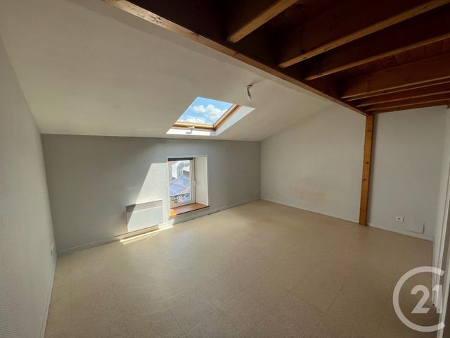 Appartement Triplex &agrave; louer - 2 pi&egrave;ces - 34,05 m2 - Reze - 44 - PAYS-DE-LOIRE
