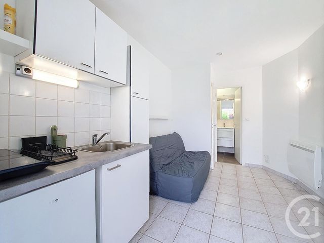 Appartement F1 &agrave; louer - 1 pi&egrave;ce - 11,69 m2 - Les Sorinieres - 44 - PAYS-DE-LOIRE