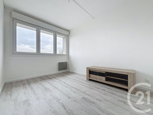 Appartement F1 bis &agrave; louer - 2 pi&egrave;ces - 40,37 m2 - Vandoeuvre Les Nancy - 54 - LORRAINE