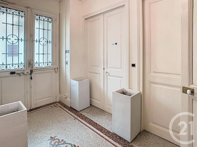 Appartement &agrave; louer - 2 pi&egrave;ces - 46 m2 - Nancy - 54 - LORRAINE