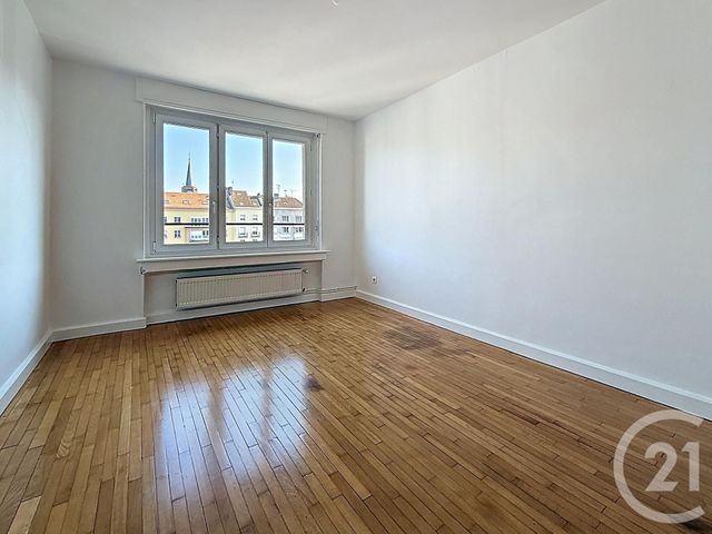 Appartement F4 &agrave; louer - 4 pi&egrave;ces - 101,19 m2 - Charmes - 88 - LORRAINE