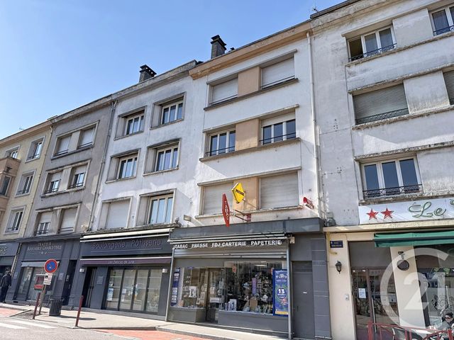 Appartement F4 &agrave; louer - 4 pi&egrave;ces - 101,19 m2 - Charmes - 88 - LORRAINE