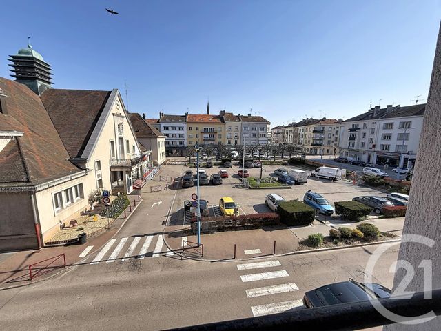 Appartement F4 &agrave; louer - 4 pi&egrave;ces - 101,19 m2 - Charmes - 88 - LORRAINE